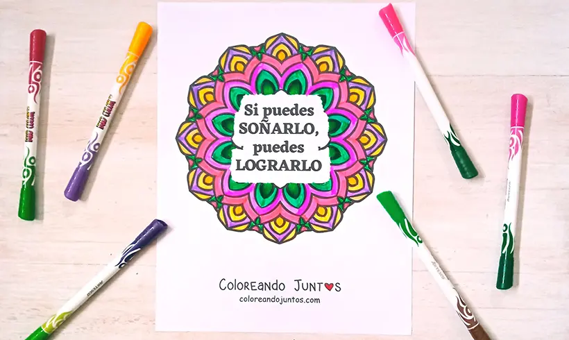 Dibujo de mandala con frase coloreada por Coloreando Juntos